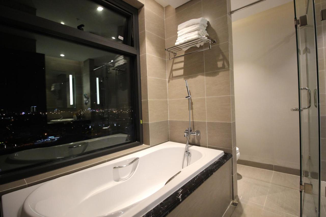 Luxury Neo-Classic Condo Da Nang Buitenkant foto