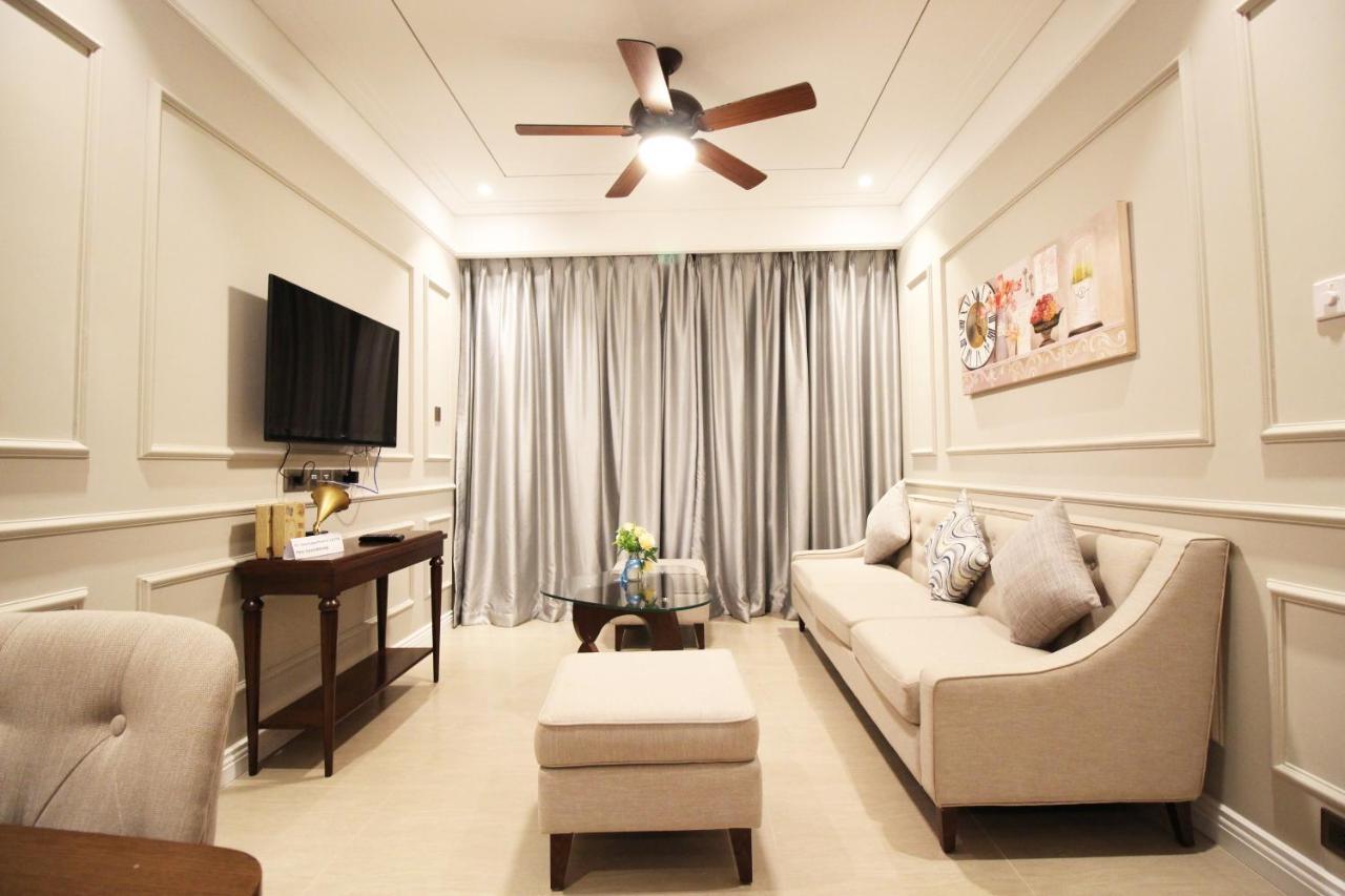 Luxury Neo-Classic Condo Da Nang Buitenkant foto
